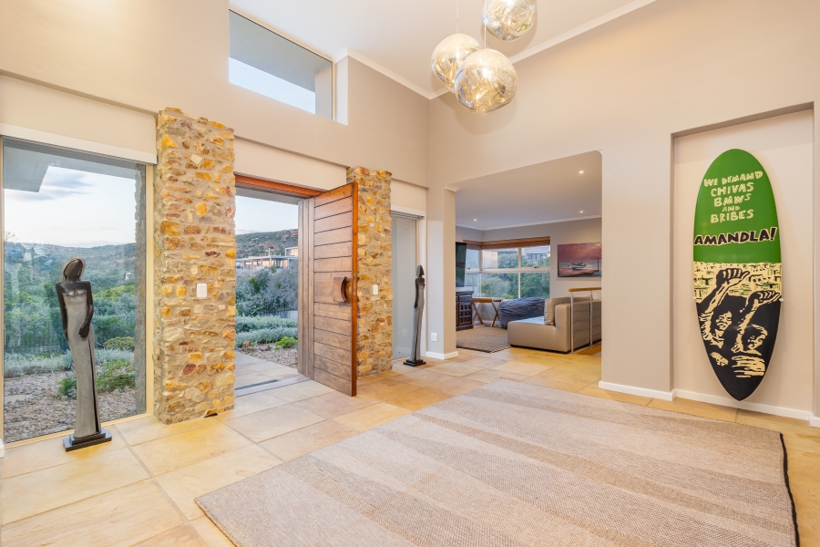 5 Bedroom Property for Sale in Whale Rock Beach Western Cape